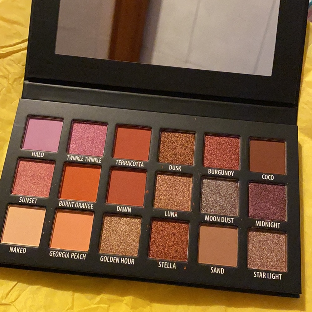 KAB day + night palette